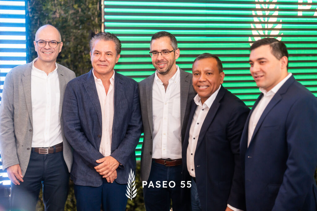 Pase 55 - Grupo Onyx - Directivos