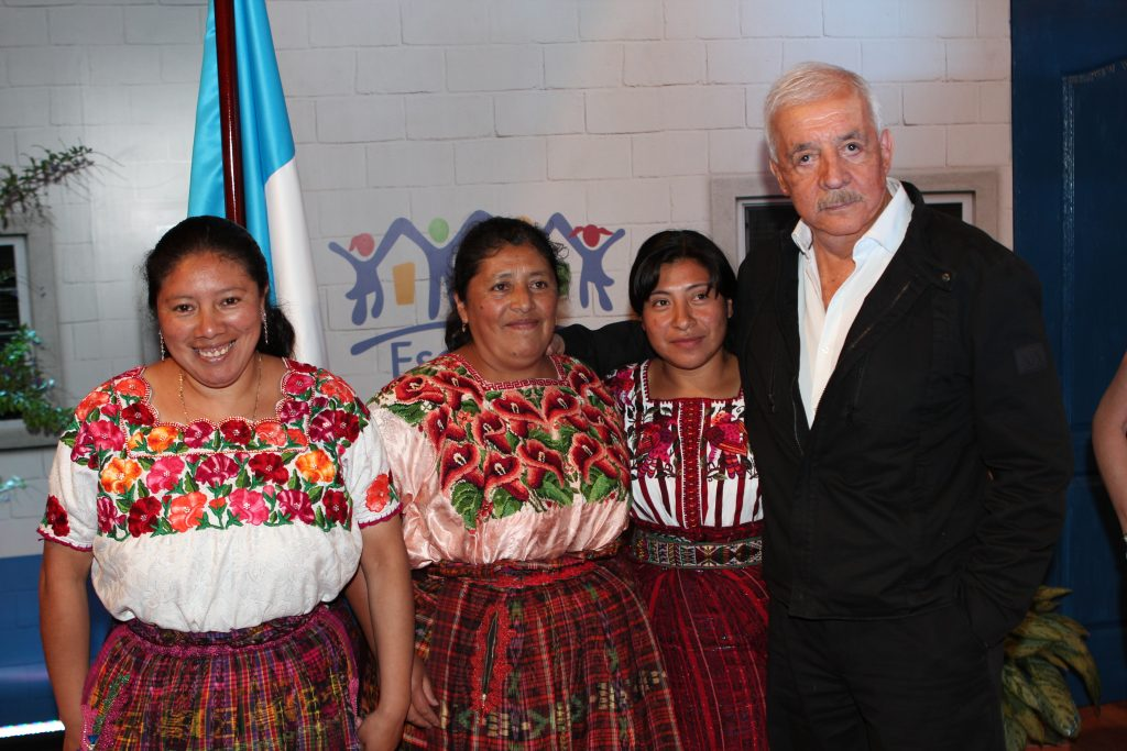 Mario Lopez Estrada - Grupo Onyx